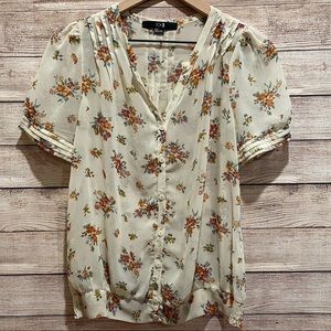 🌻 Forever 21 floral sheer button down blouse